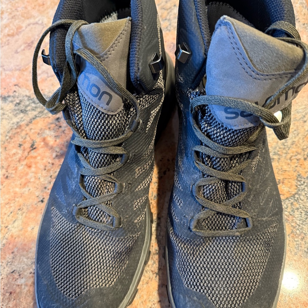 Salomon Men's Black and Gray Boots